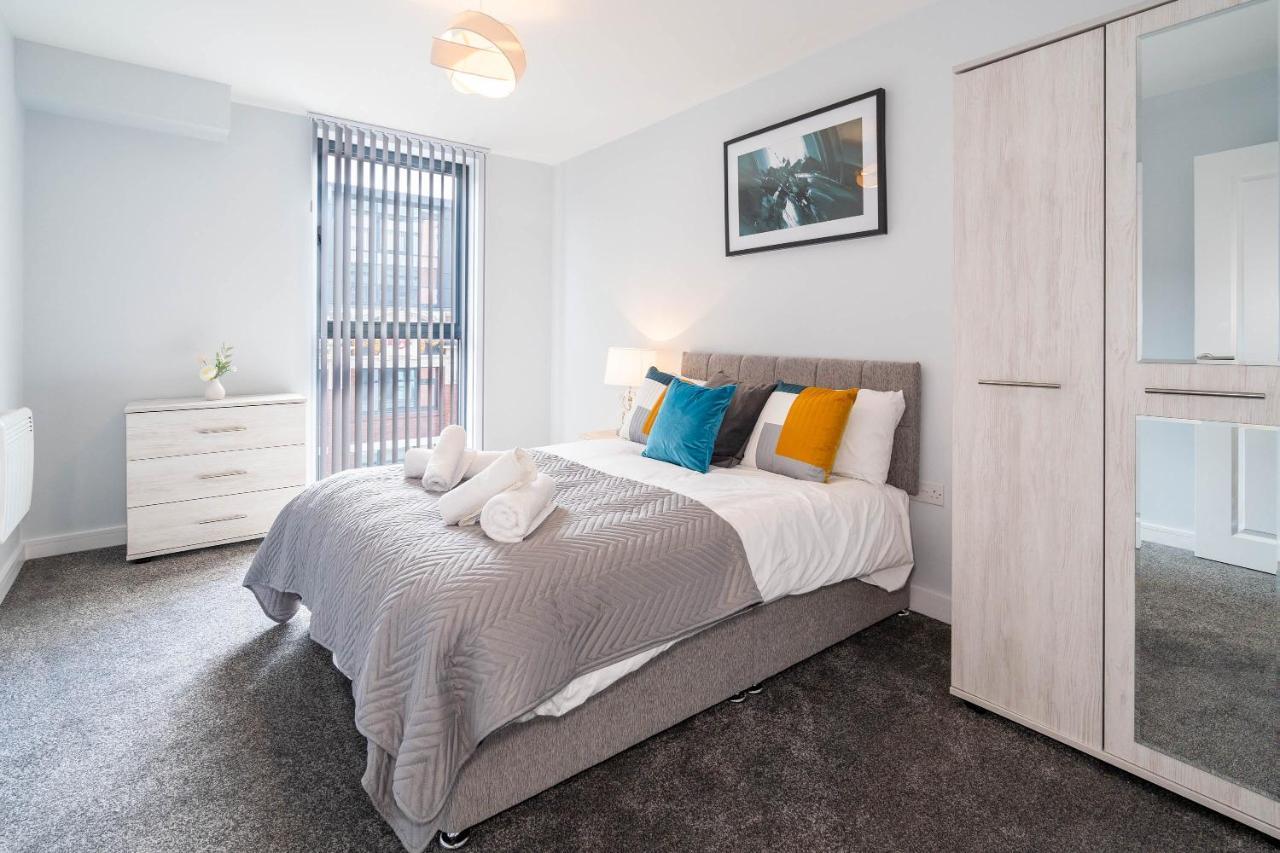 New Build - 2 Bed Snug Modern Apartment - Juliet Balcony - Roof Top Terrace - Digbeth, Birmingham City Centre - Free Netflix & Smart Tv Kültér fotó
