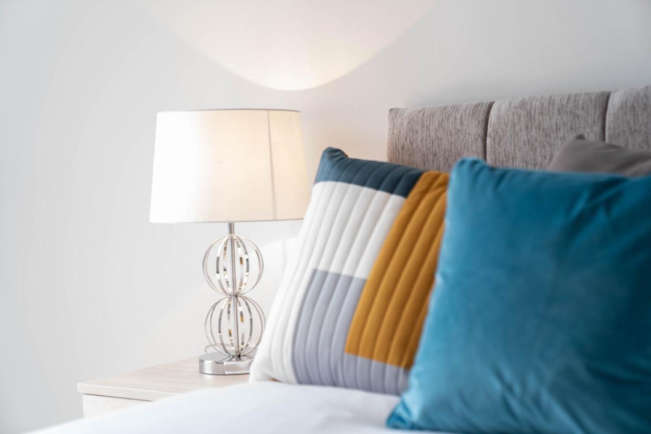 New Build - 2 Bed Snug Modern Apartment - Juliet Balcony - Roof Top Terrace - Digbeth, Birmingham City Centre - Free Netflix & Smart Tv Kültér fotó