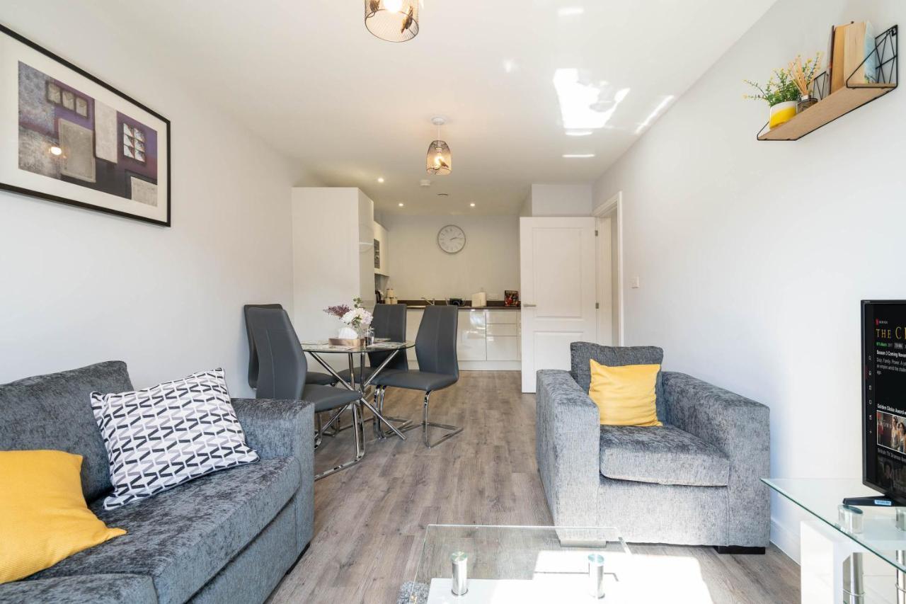 New Build - 2 Bed Snug Modern Apartment - Juliet Balcony - Roof Top Terrace - Digbeth, Birmingham City Centre - Free Netflix & Smart Tv Kültér fotó
